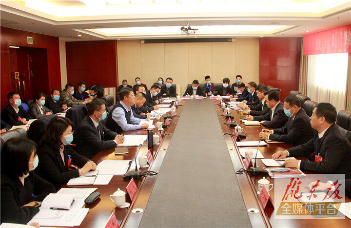 黃澤元在參加政協慶陽市五屆一次會議分組討論時強調 充分發揮人民政協獨特優勢 主動服務慶陽高質量發展大局