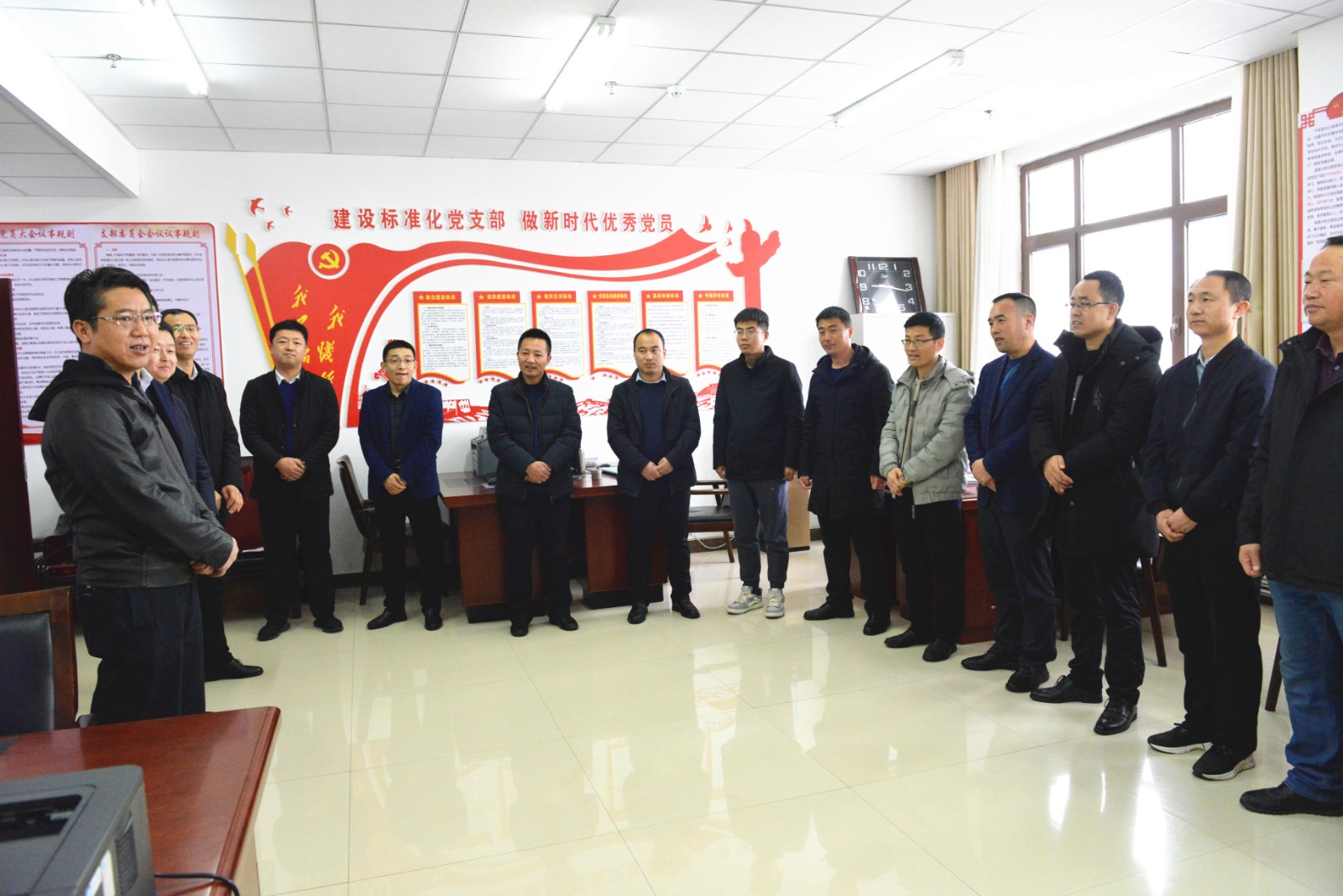 段登云節后看望慰問干部職工