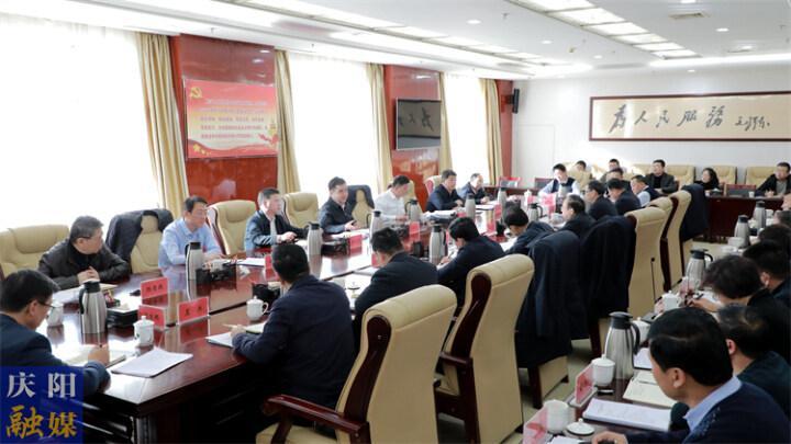 黃澤元在“三抓三促”行動重點任務落實推進會議上強調 依法依規綜合施策 合力攻堅加快進度 全力打好重大項目遺留問題化解“主動仗”