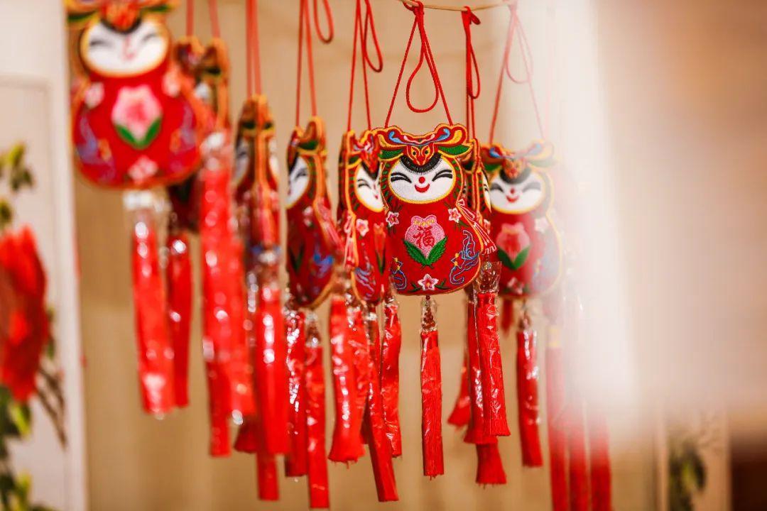 香約慶陽 包容天下丨慶陽香包，一針一線 送出如意祝福