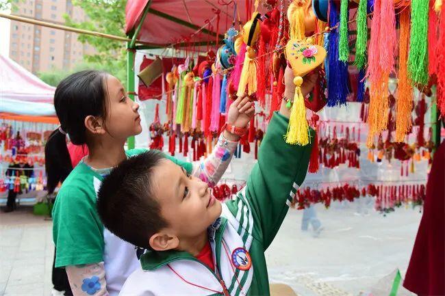 【香約慶陽 包容天下】黃禮發 | 端午的五彩繩