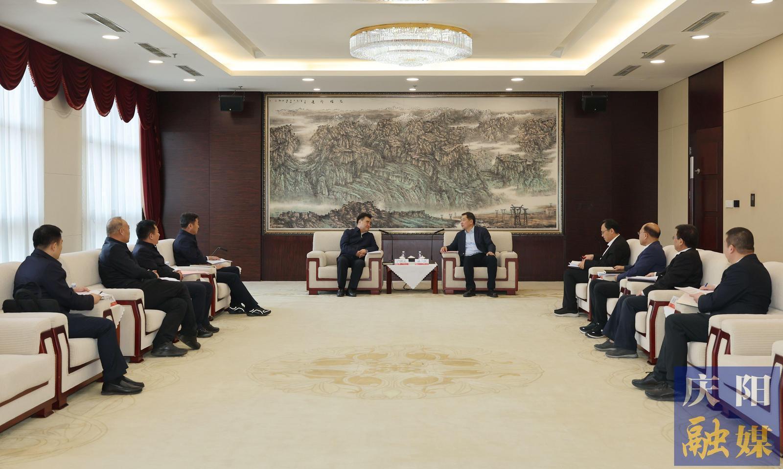 黃澤元赴國(guó)網(wǎng)甘肅省電力公司對(duì)接工作