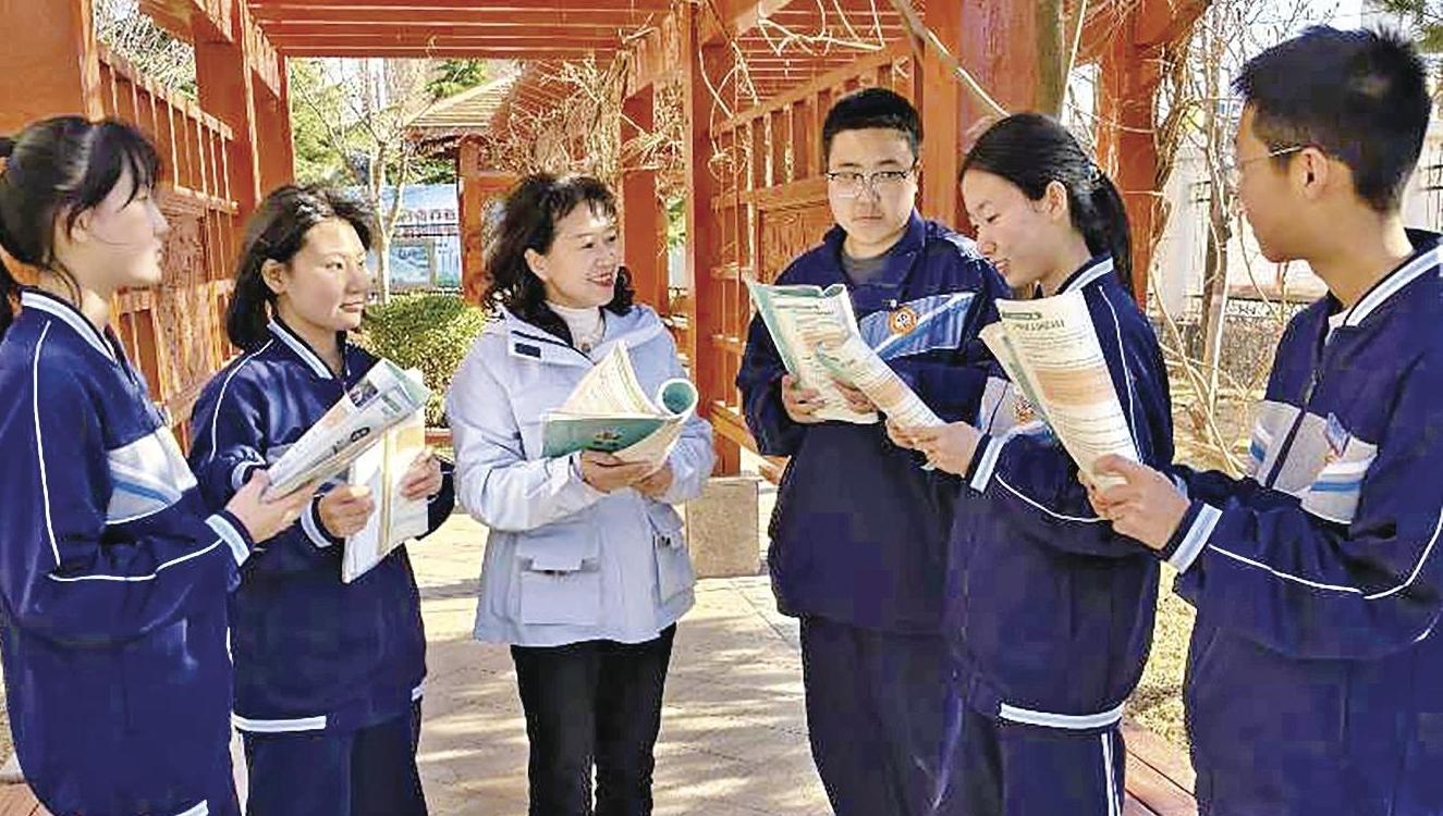 張麗娟：做好孩子成長路上的“點(diǎn)燈人”