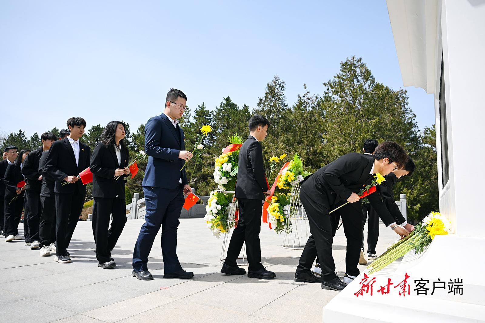 慶陽：開展“清明祭英烈 重走長征路”思政教育主題實踐活動