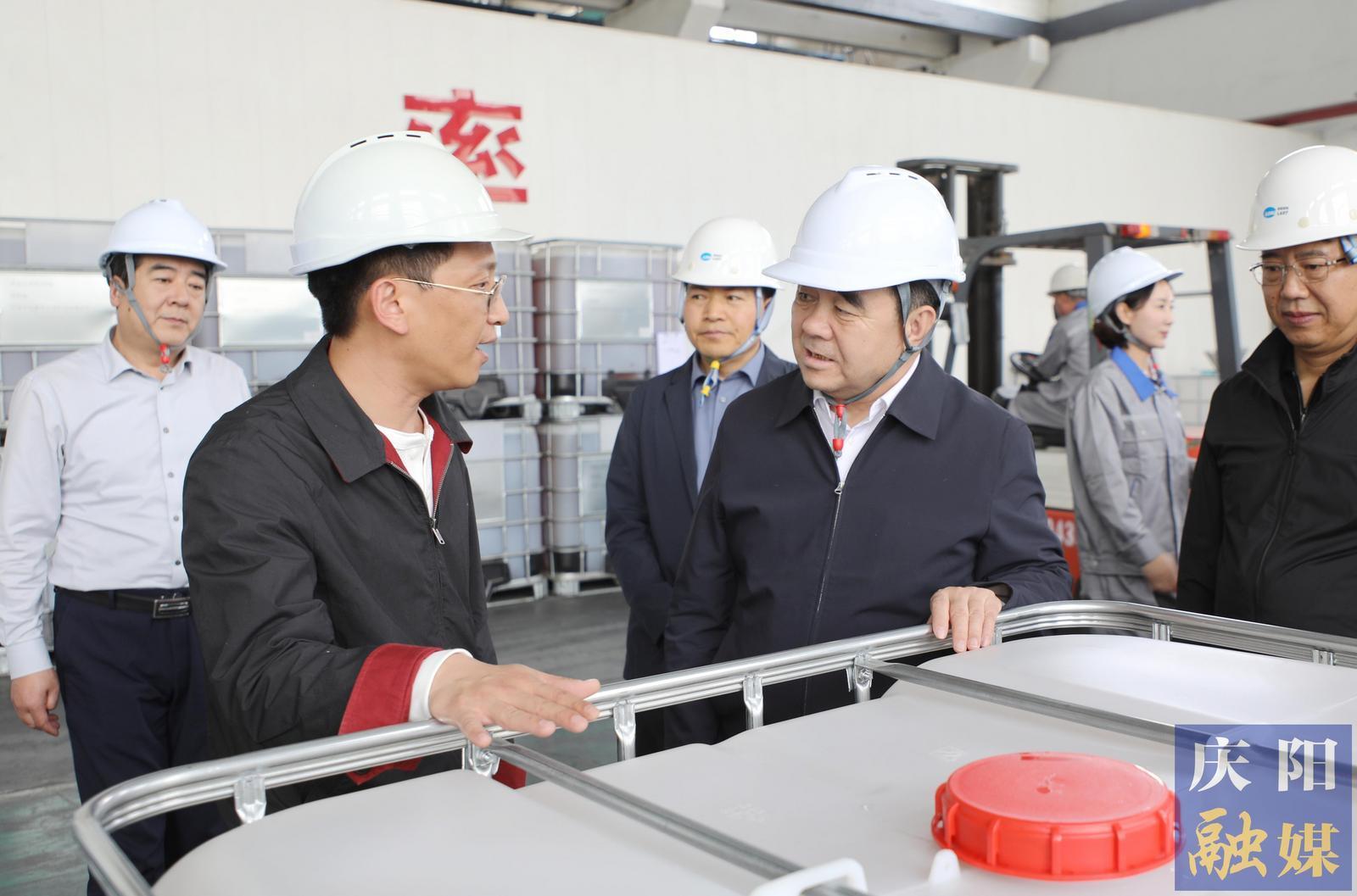 黃澤元在華池縣寧縣調研工業集中區建設發展情況時強調 強基礎優服務提升園區發展能級 強招商聚集群積蓄經濟發展動能