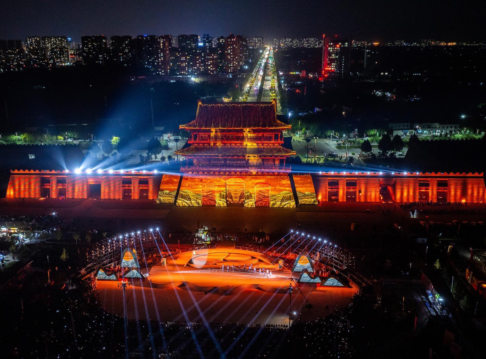 【香約慶陽 包容天下】大型實景舞臺劇“大塬長歌”震撼上演！