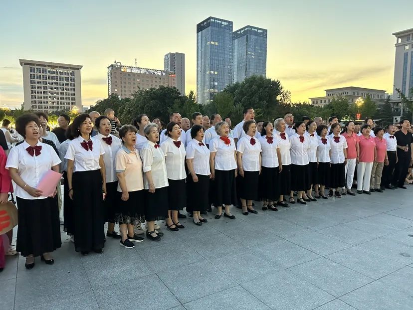 西峰區：嘹亮歌聲深情獻禮“八一”建軍節