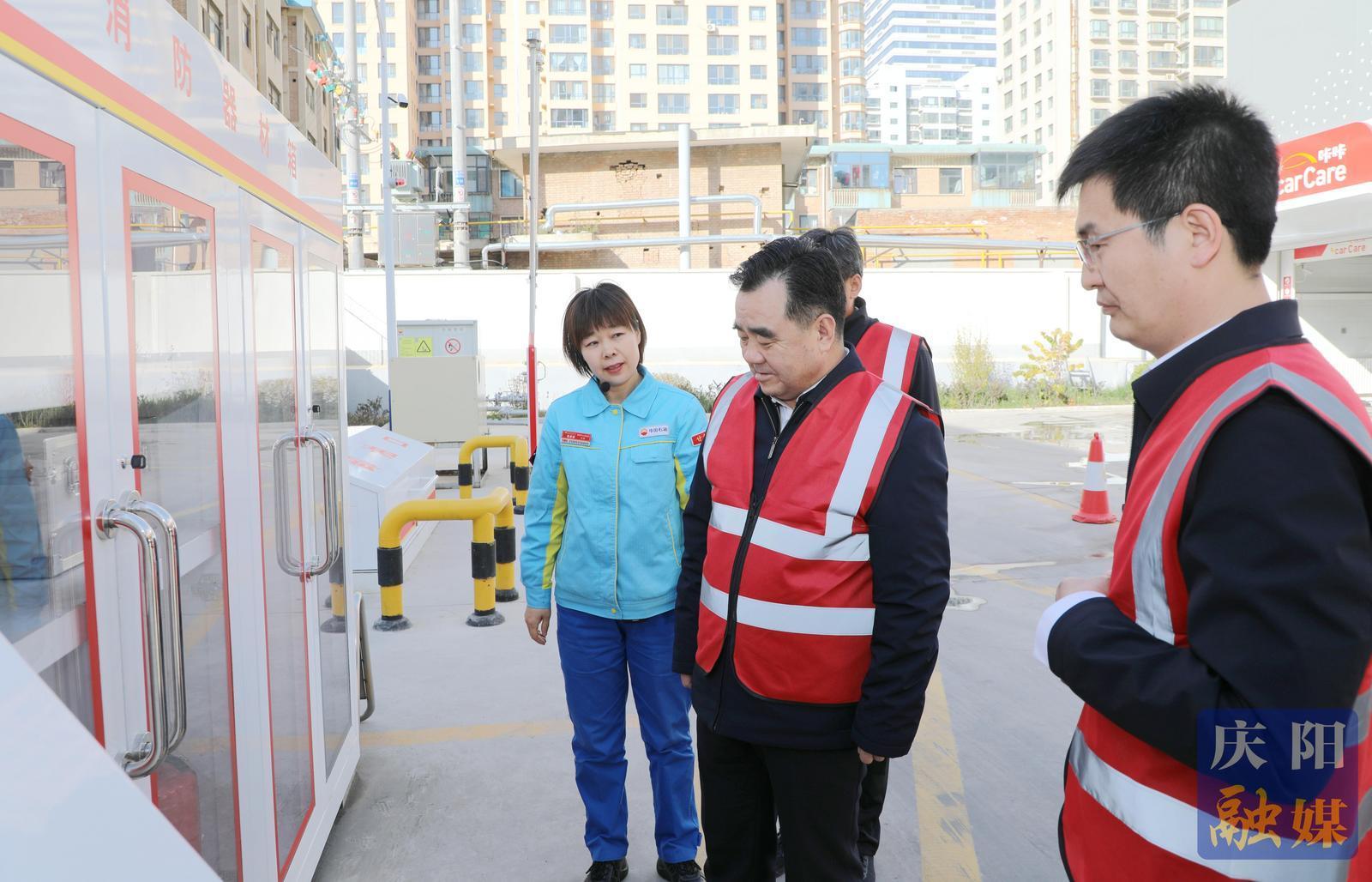 黃澤元在部分中省駐慶單位走訪調研時強調 積極履行政治責任經濟責任社會責任 更深融入更多參與更好支持慶陽發展