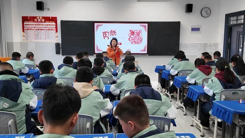 學院路實驗學校：“非遺大師課”開啟文化傳承新篇章