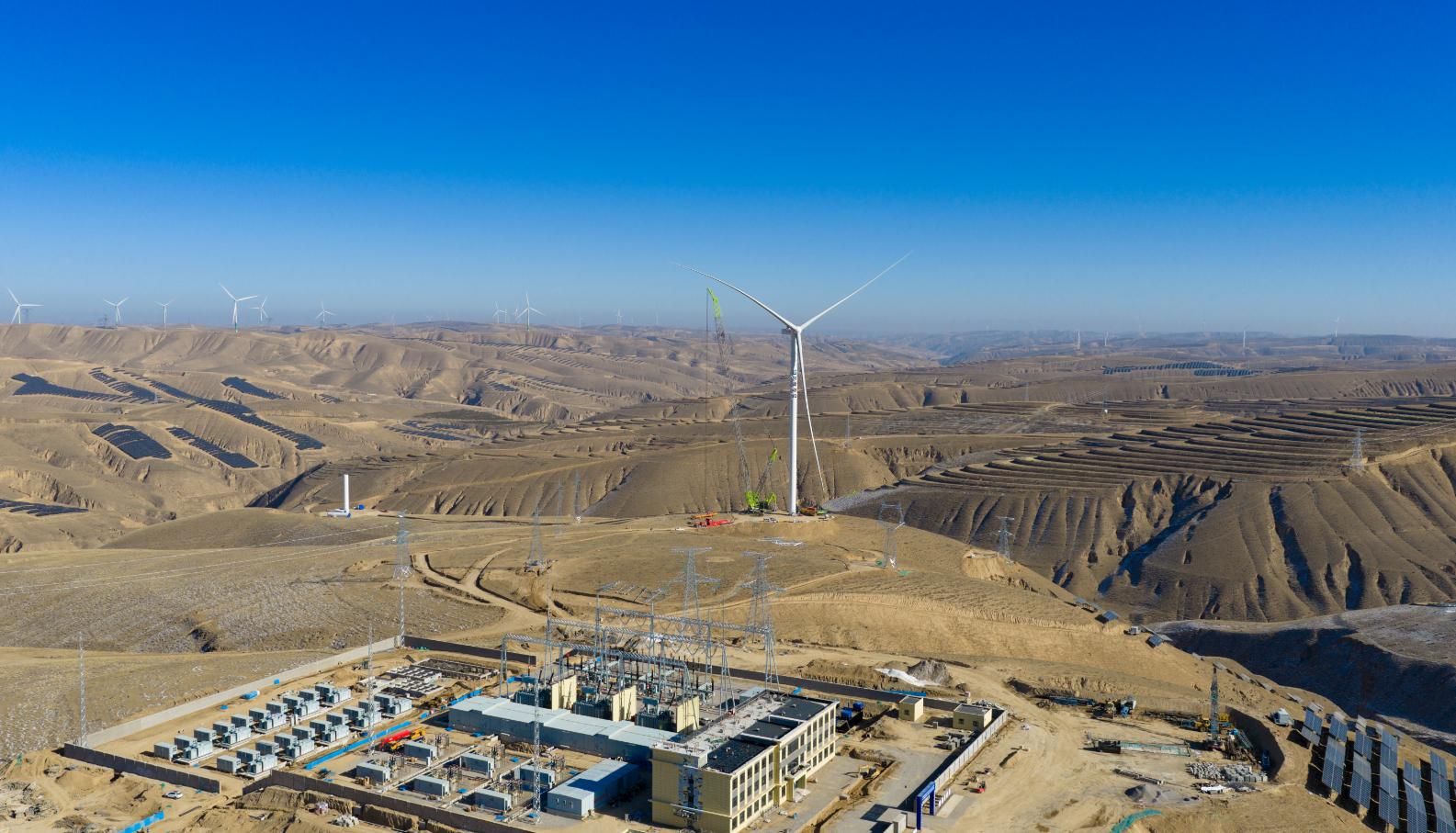 震撼！看長107米，重40噸的風機葉片如何在黃土高原挑戰“山路十八彎”