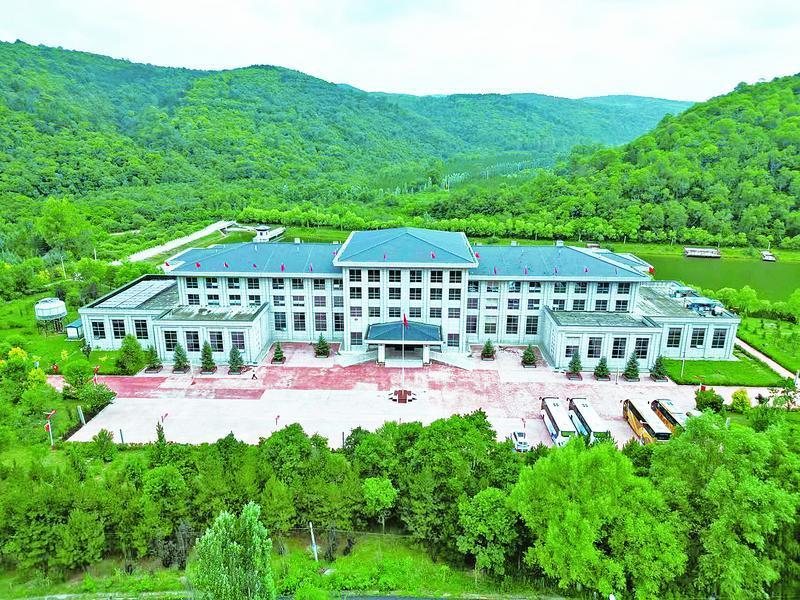 《隴東報》特刊︱重整行裝再出發 努力建設全國一流干部學院 ——寫在甘肅南梁干部學院建院十周年之際