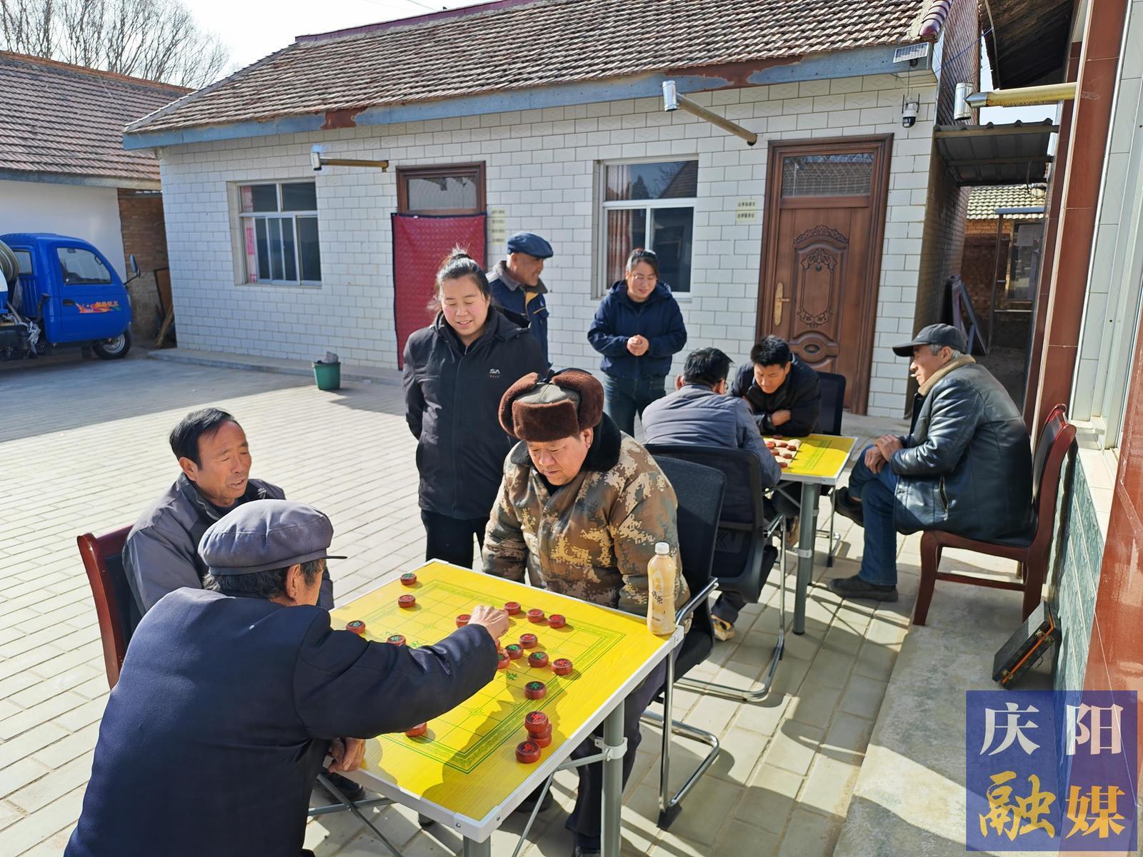 “棋王”爭霸點燃冬閑熱情 “鄉弈”新風繪就振興畫卷 ——鎮原縣唐家塬村首屆棋王挑戰賽展現鄉村治理新氣象