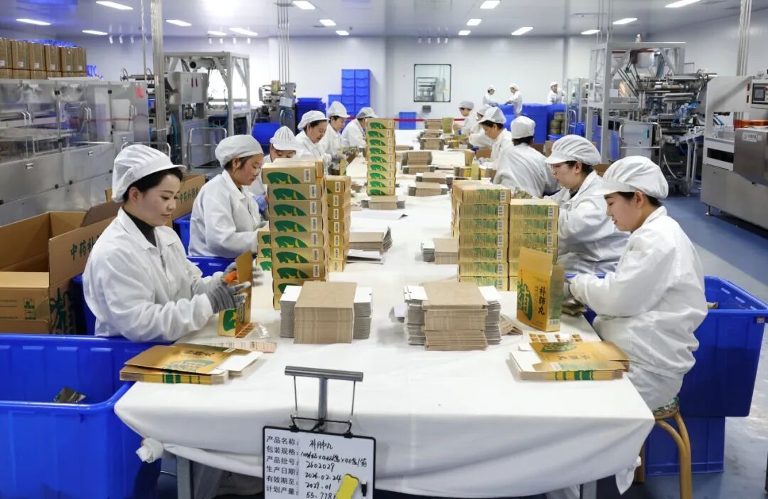 西峰：藥企趕訂單忙生產 創新驅動沖刺“開門紅”