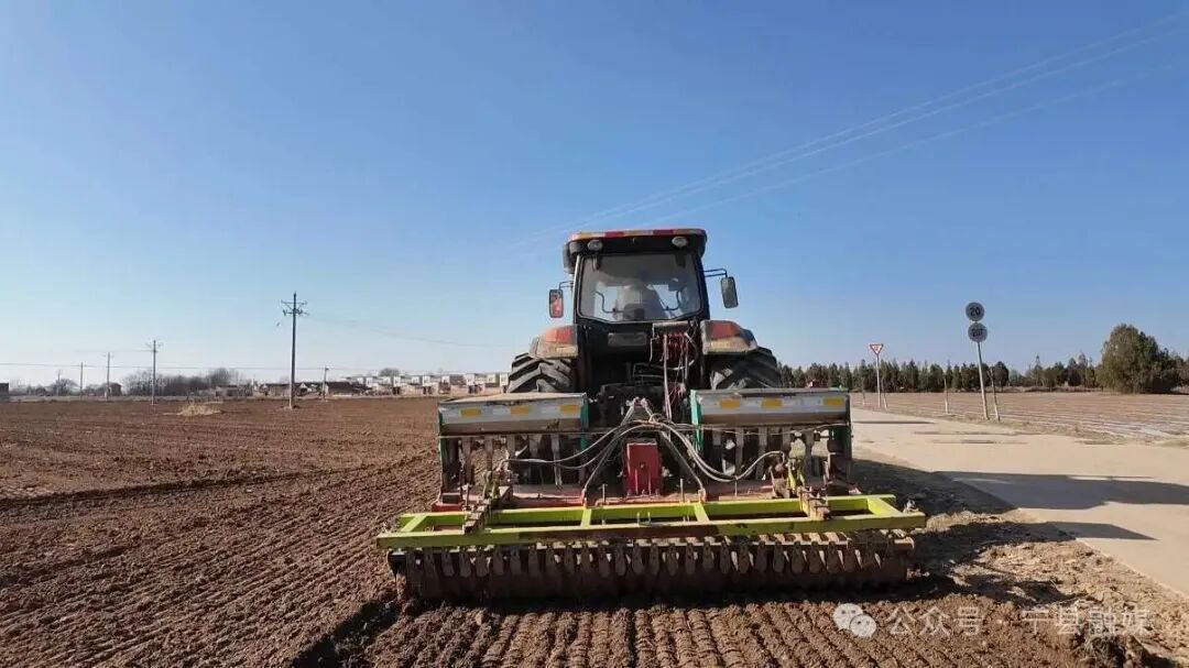 寧縣：春潮涌動田間忙 頂凌覆膜正當時