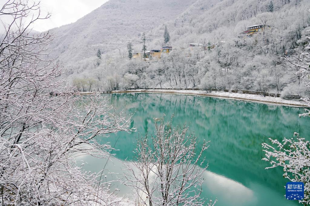 甘肅宕昌：官鵝溝春雪美如畫