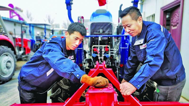 【春啟隴東 耕繪新篇】西峰：智慧農機“慧”春耕