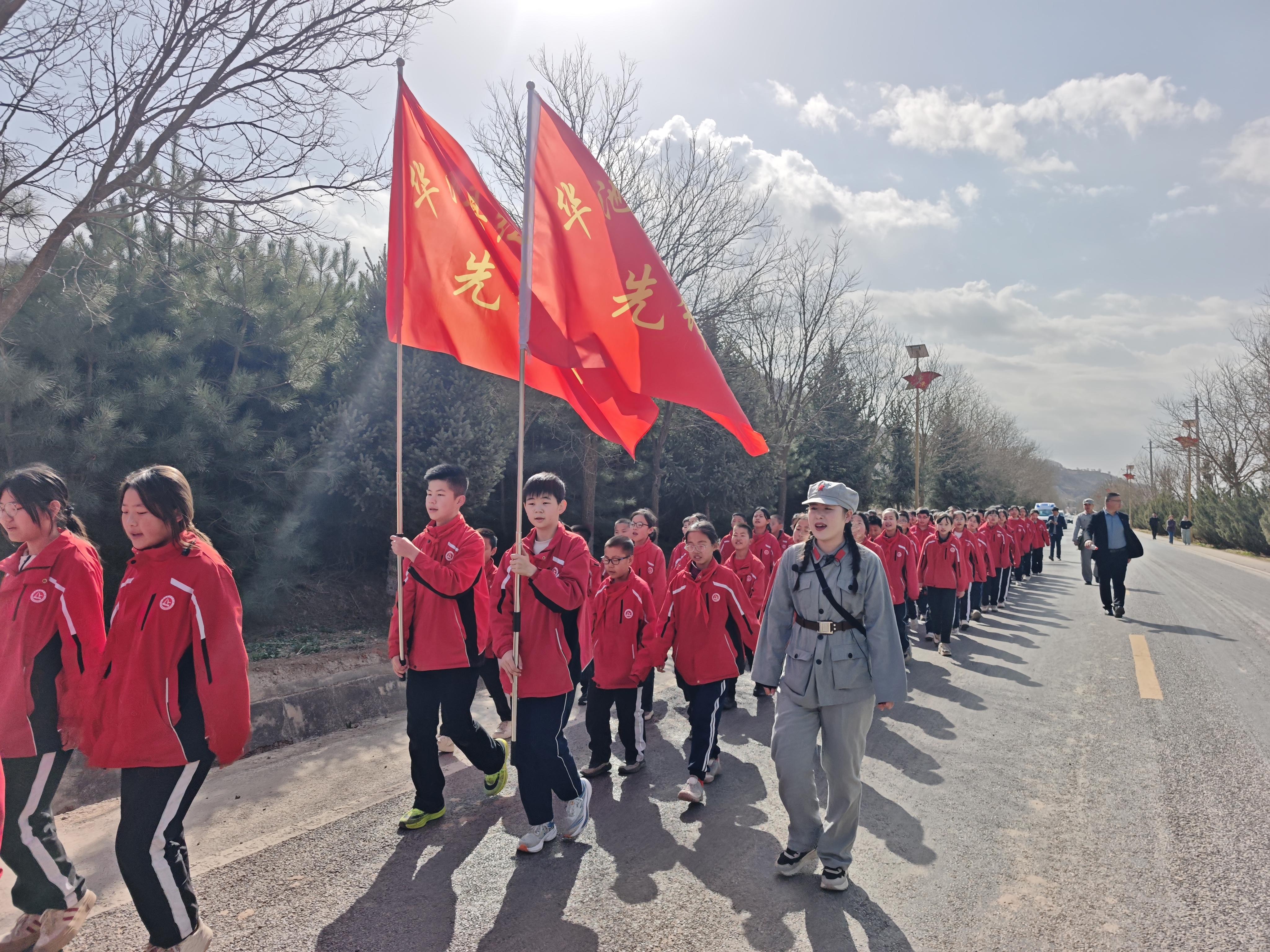 “實景+實物+沉浸體驗”—— 華池南梁打造紅色教育新范式